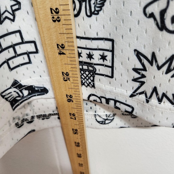 Chicago Bulls Jersey Womens Medium Mitchell &‎ Ness NBA Basketball Pippen 33 HWC - Picture 5 of 8